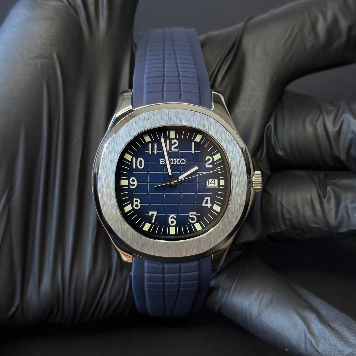 SeikoMod Aquanaut Navy Blue Grid