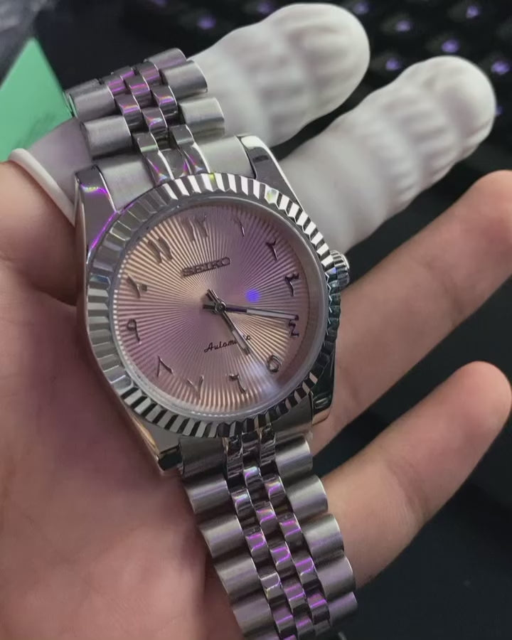 Seiko Mod DateJust Femme – Cadran Rose Effet Sunburst